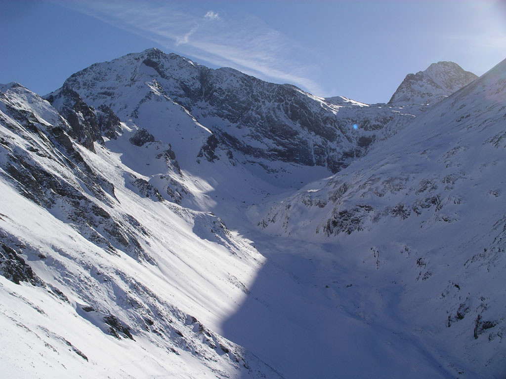 Vallon des Sarrouyes et Pic d'Estos