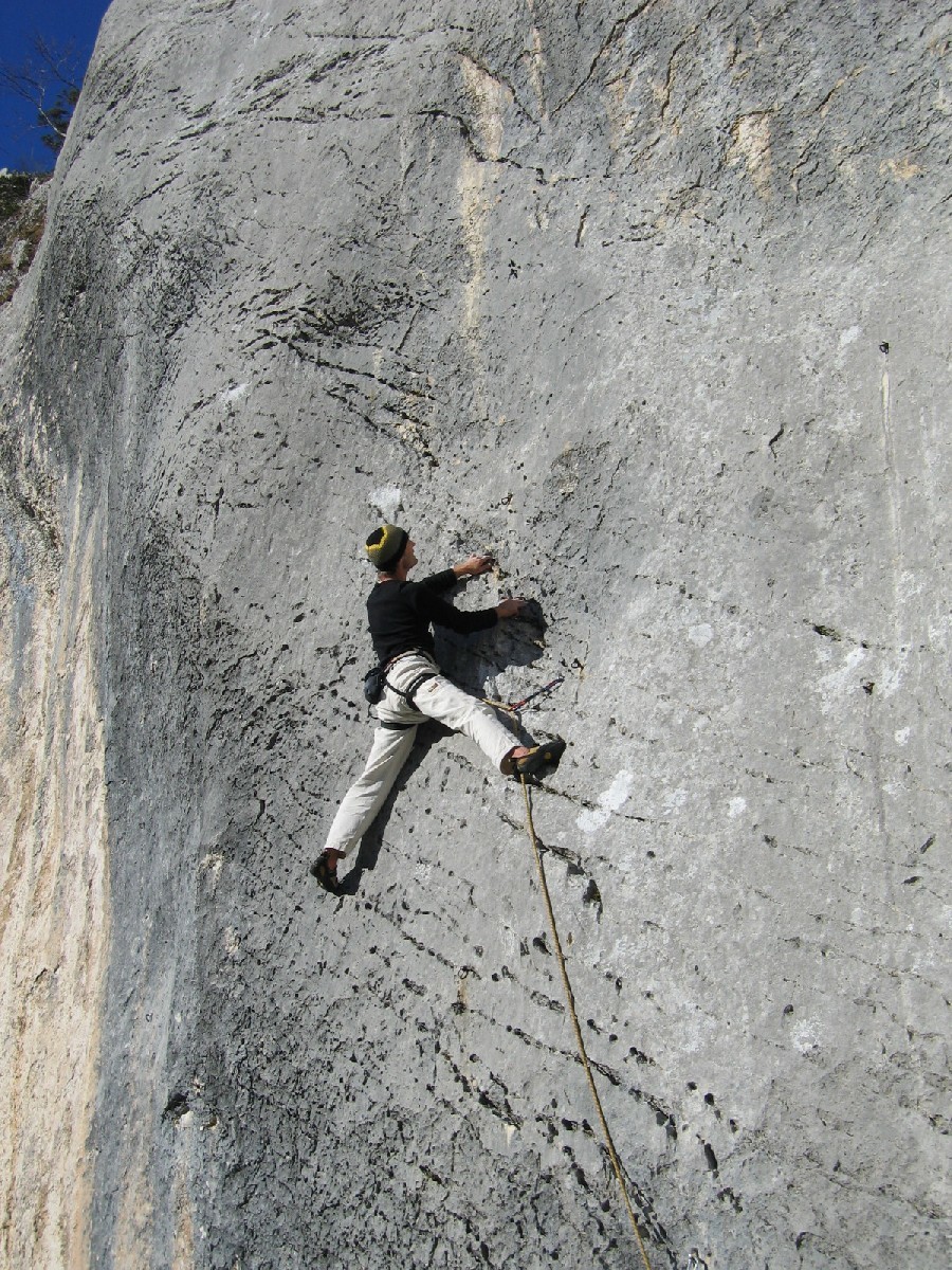 R.Pirali dans "Verdon" au Schilt, Suisse.