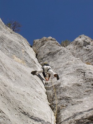 R.Pirali dans "Le dièdre" au Schilt, Suisse. R.Pirali dans "Le dièdre" au Schilt, Suisse.