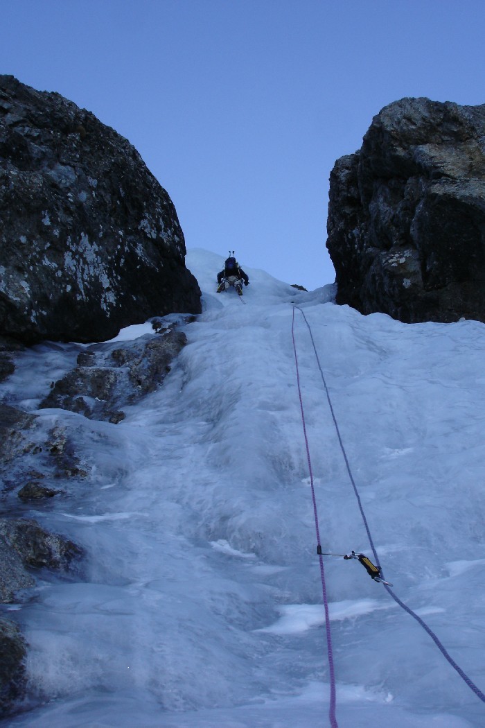 Couloir NNW du Col du grand Van - première longueur