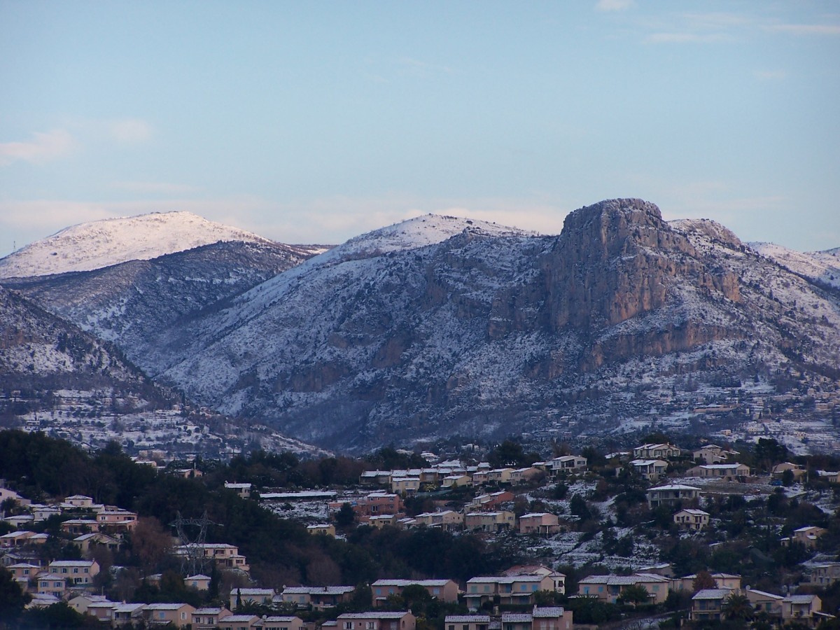 Baou de Saint Jeannet sous la neige