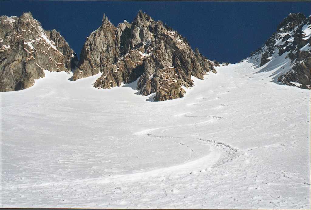Couloir S-O du Pic de Lachat vu d'en bas