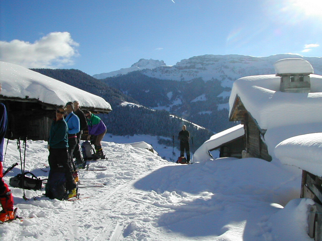 hameau des Crozats en montant vers Roche Plane