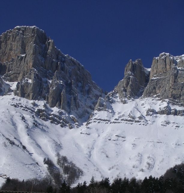 Couloir Est de la Peyrouse, débouchant au 'pas du Cognet'