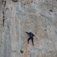 Dom dans une nouvelle voie à Kalymnos.
