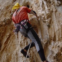 Yves Rémy dans "DNA" à Kalymnos.