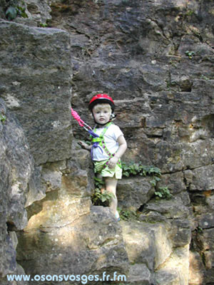 ma fille de trois ans en escalade ma fille de trois ans en escalade