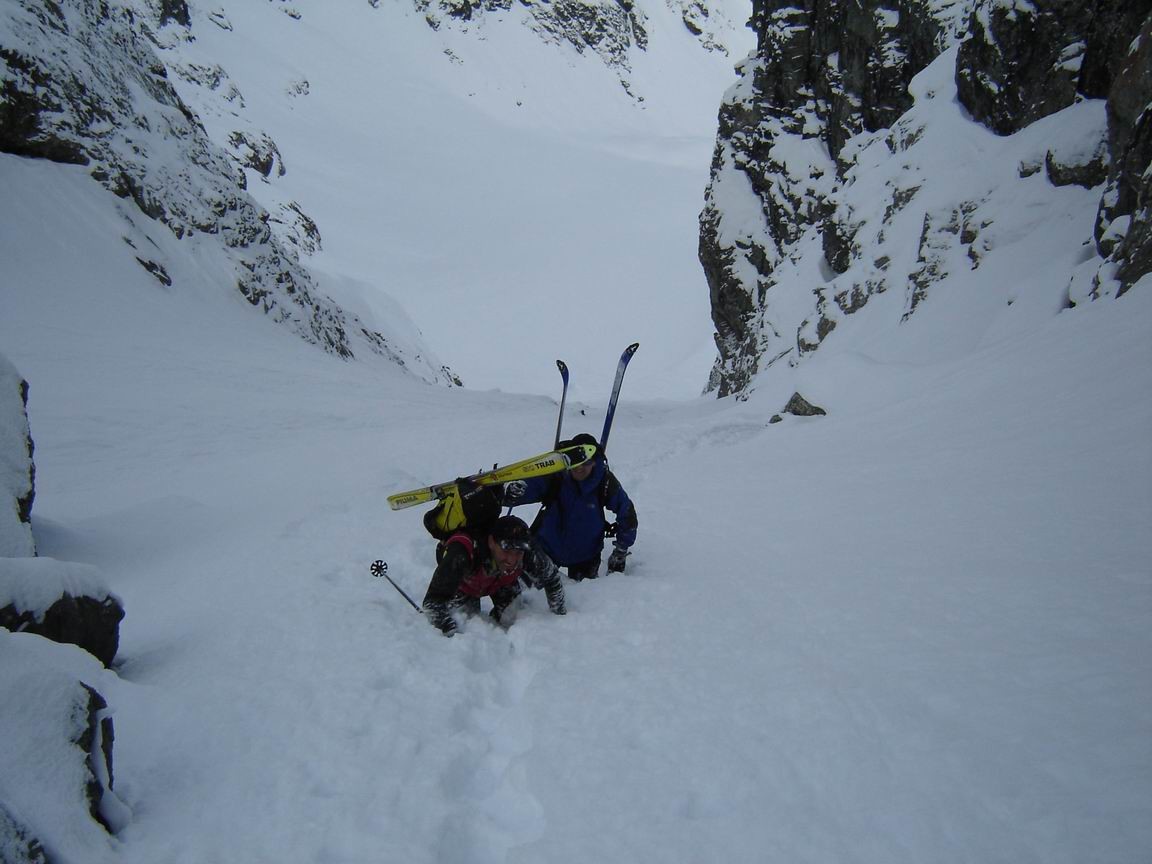 salita nel canalone del pizzo del Salto