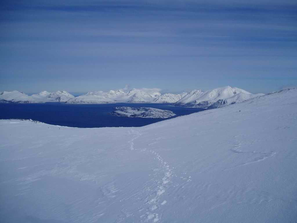 Vue sur Kagen depuis la crête d' Ulloya