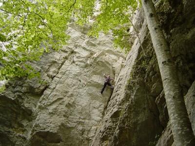 Isabelle dans "Finesse" au Paradis, Suisse.