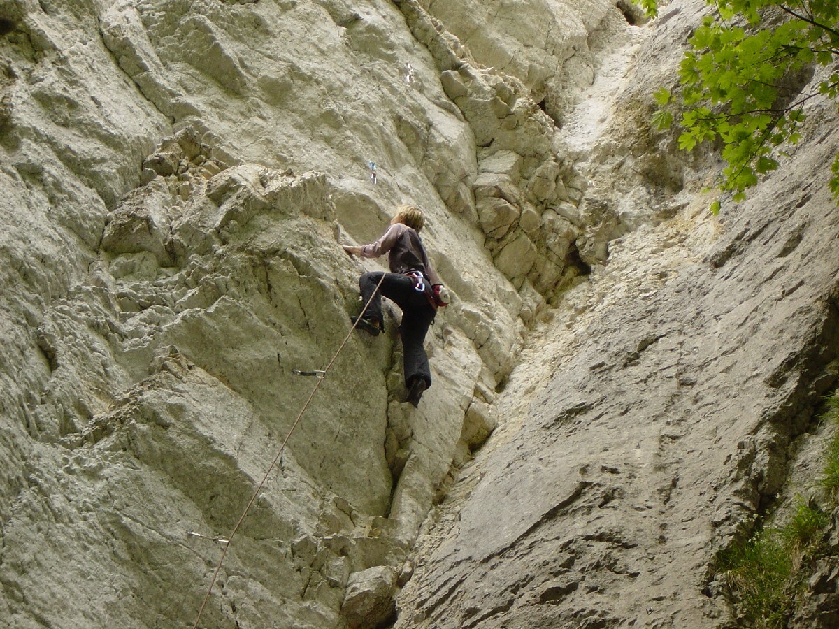 Isabelle dans "Finesse" au Paradis, Suisse.