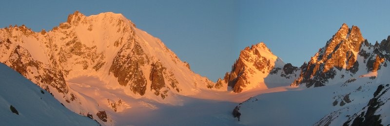 Lever de soleil sur les aiguilles d'argentière et du Chardonnet (depuis la cabane de Saleina)