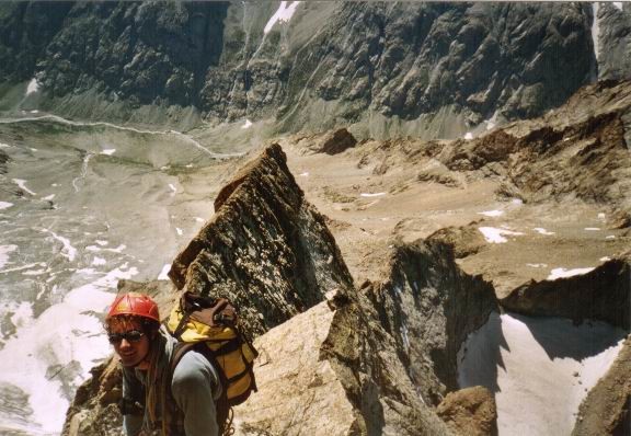 Ben entre terre et ciel, Arête WNW de la Grande Ruine - Pic Maître