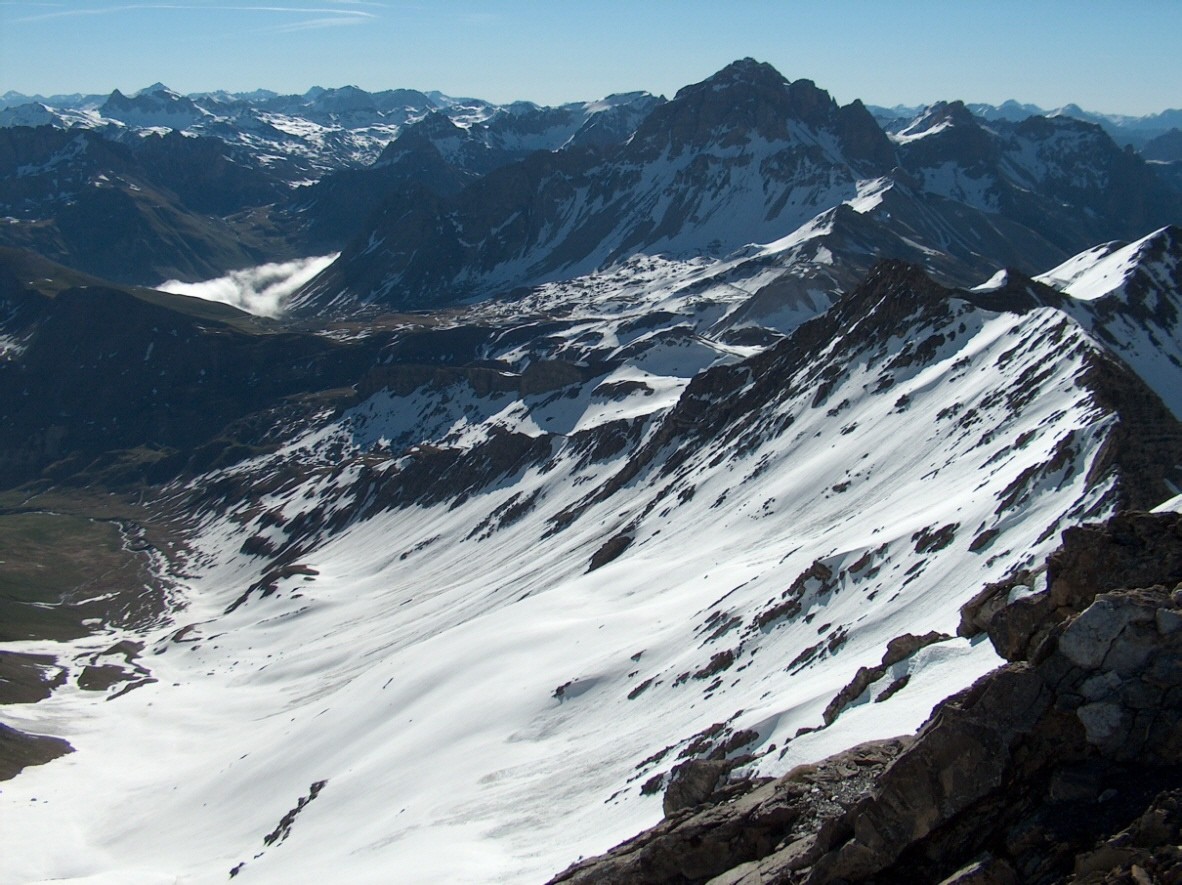 Du Pic des Trois Evêchés; la rive droite du Vallon du Fond et le Grand Galibier
