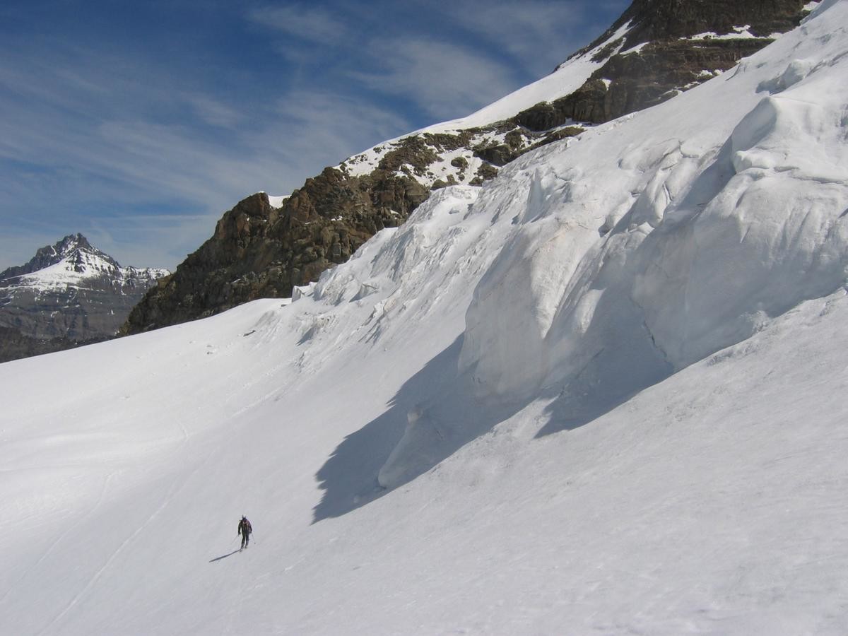 Sous la face N du Grand Paradis