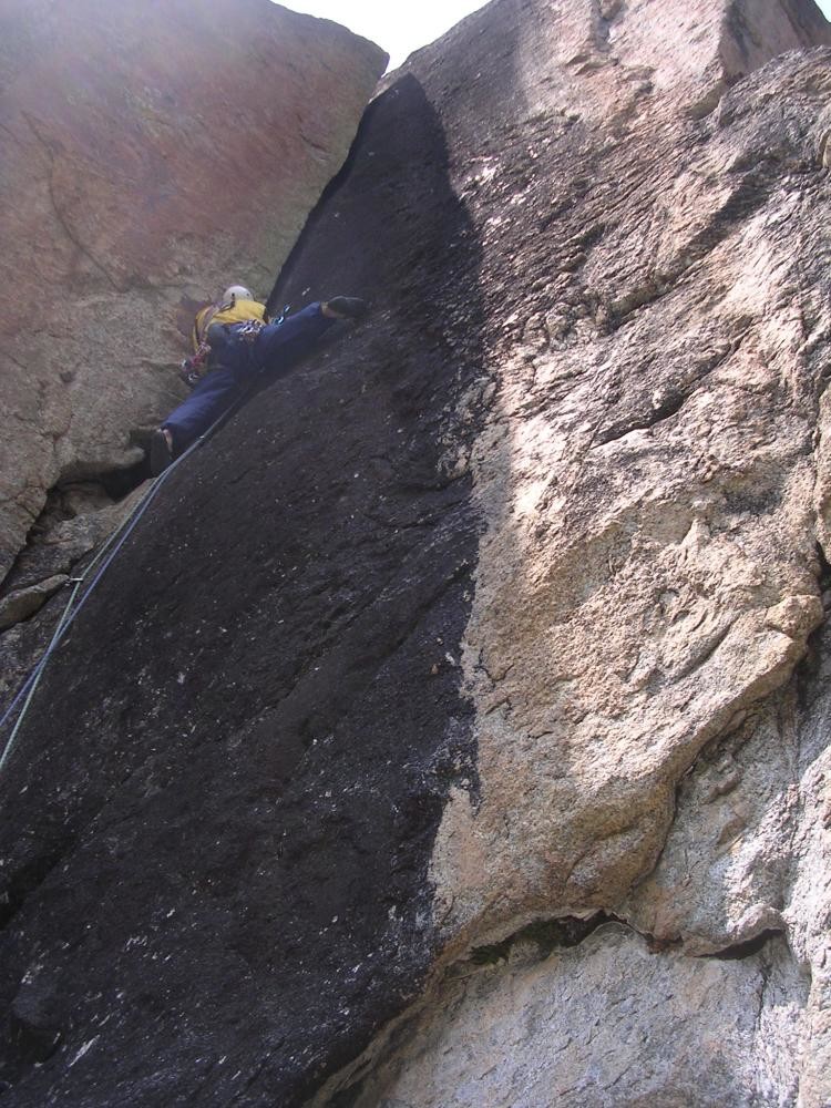 La fissure "chamoniarde" en L3 de De Maye En Pis