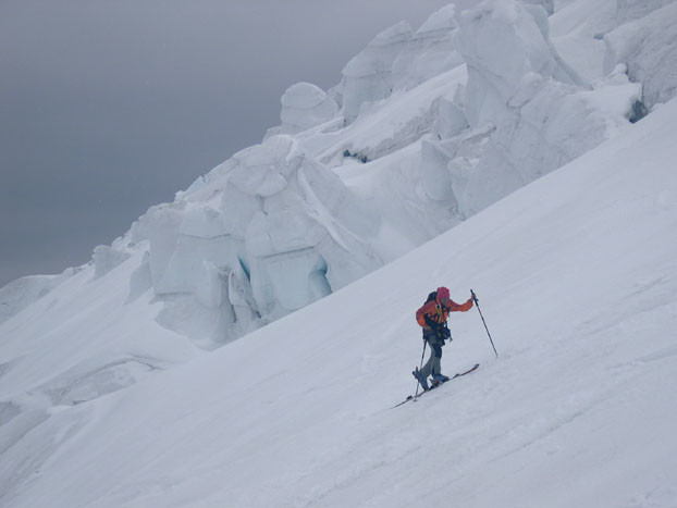 Sustenhorn , in salita di fianco alla seraccata