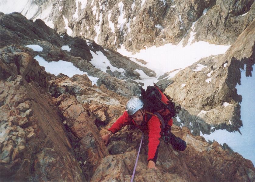 Nico un peu éprouvé après le crux, variante dans le versant Sud des Ecrins