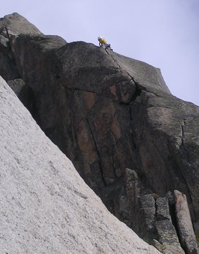 Sur le pilier d'Amazonia, longueur de 6a