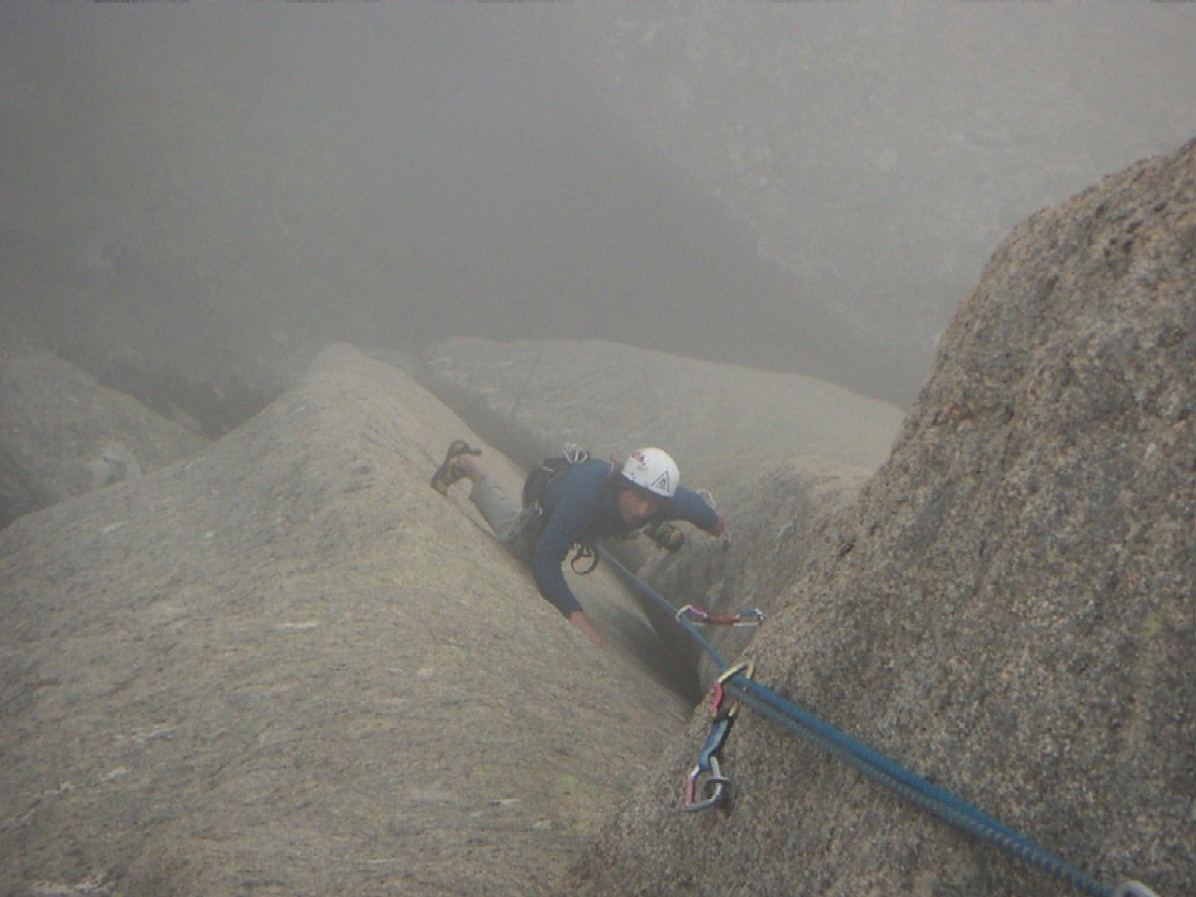 1ere longueur dans LA fissure