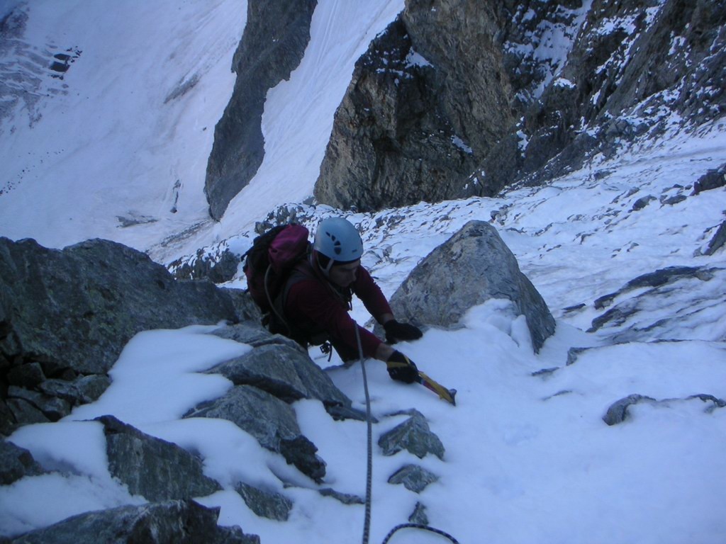 Petit intermède en piolet-crampons (5 longueurs)