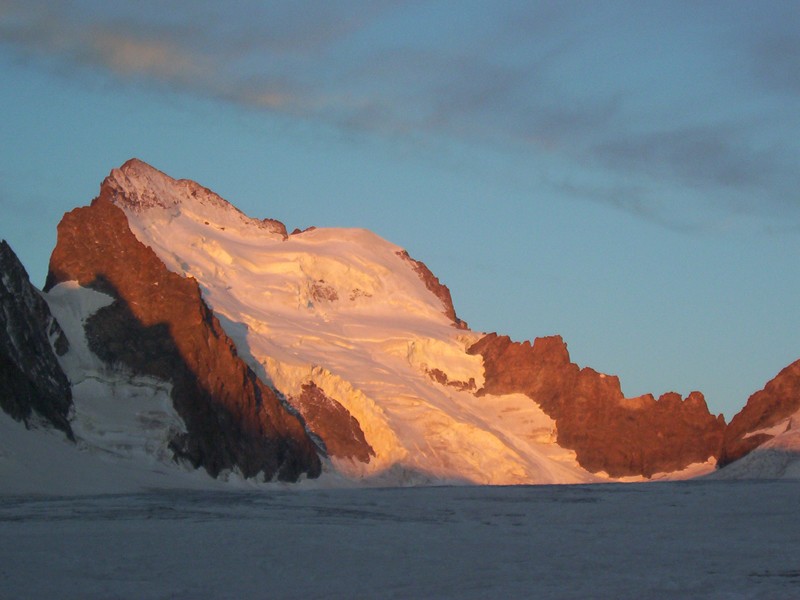 aurore sur la face nord de la barre