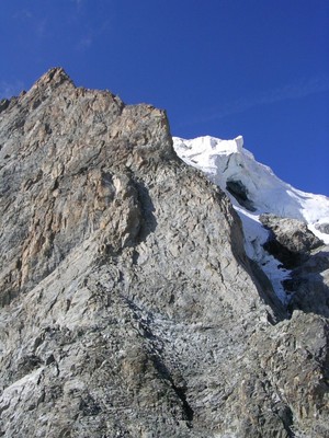 Trois Dents du Pelvoux: l'Arête NE Trois Dents du Pelvoux: l'Arête NE