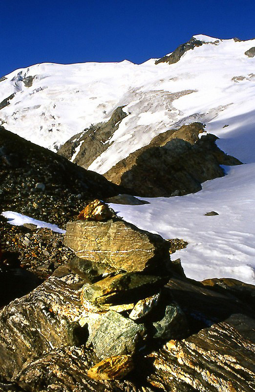 Le dome de la Sache depuis les Rochers Vieux