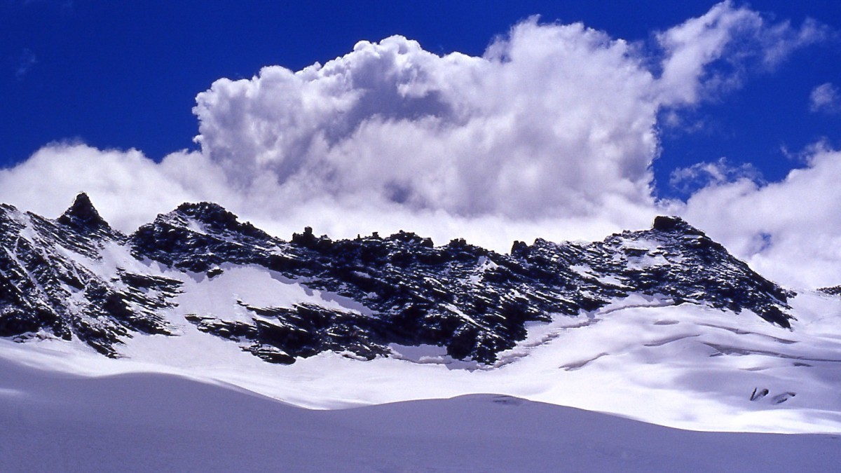 Le pointe Mezzenile et les arêtes du Mulinet