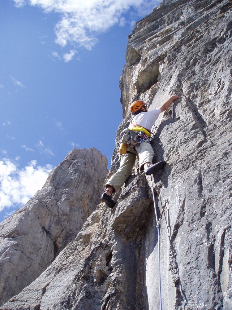 Thomas dans le début de L5 de l'Ecume des Jours (6b+)
