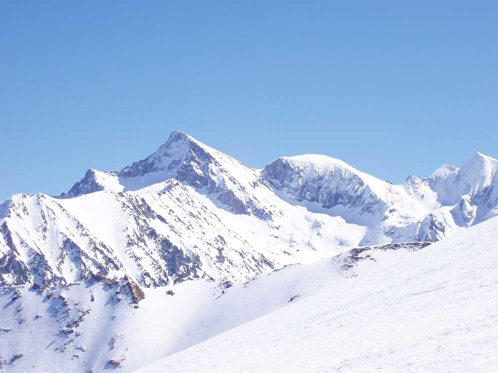 vue sur le versant ouest du Mont Valier