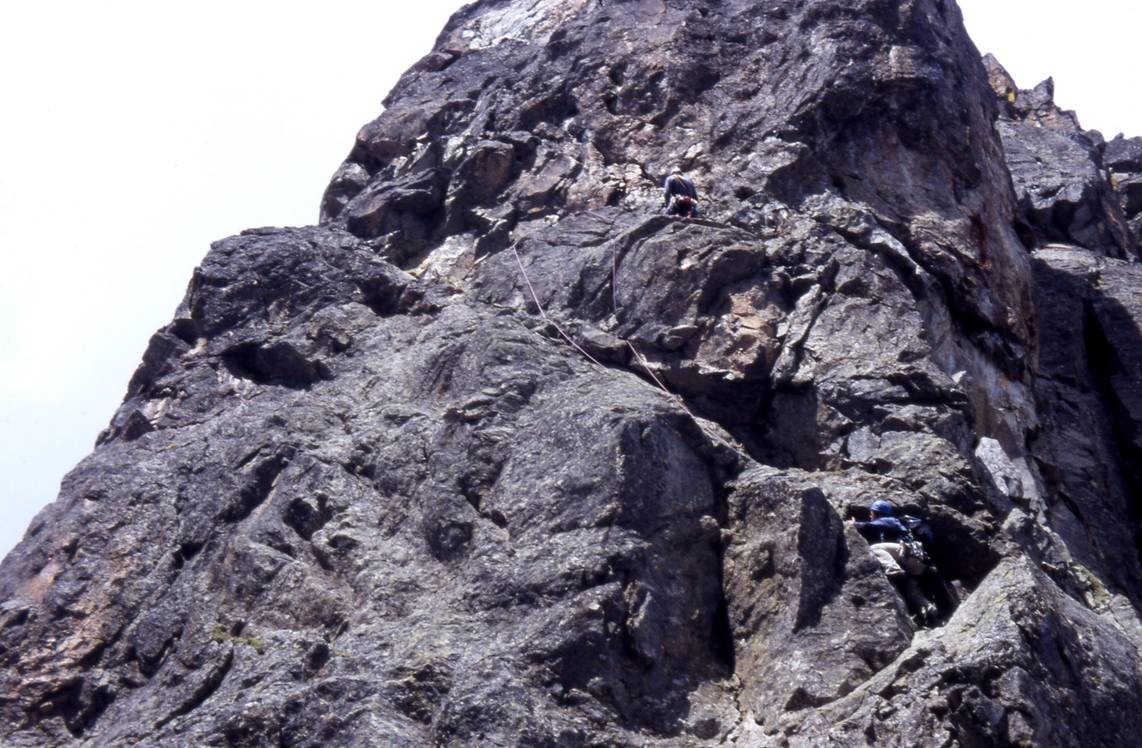 Aiguille de la Combe : Fred me rejoint dans la première longueur