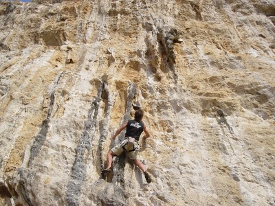 Renato dans "Feta" à Kalymnos.