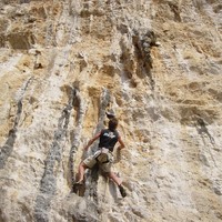Renato dans "Feta" à Kalymnos.