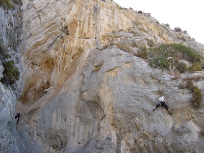 Renato dans "Noynoy" à Kalymnos.