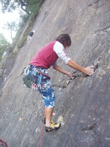 cedric dans "l'importance des pieds" 7a+