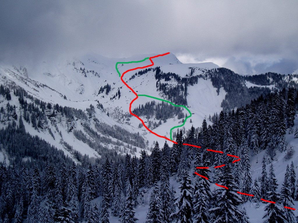 La pointe des Mattes vue depuis les pistes de Châtel