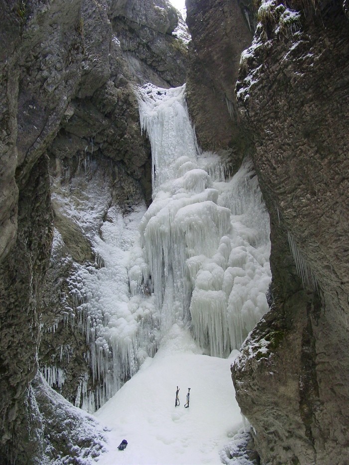 Cortébert, Envers du Chénau, dernier ressaut. Jura Suisse.
