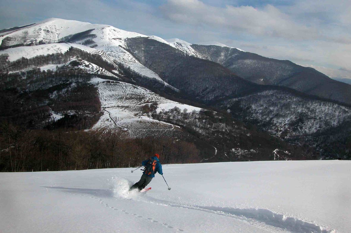 Nieve polvo en Girizu,