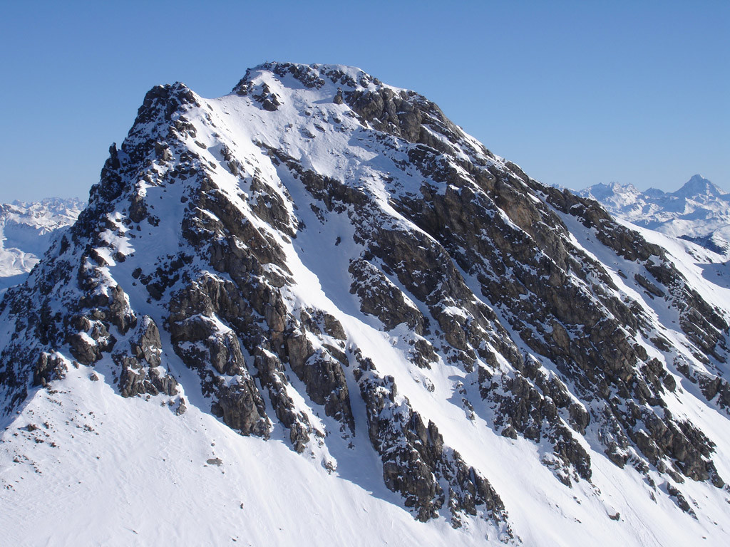 L'Erzhorn 2924 m, durante la salita all'Aroser Rothorn 2980 m.