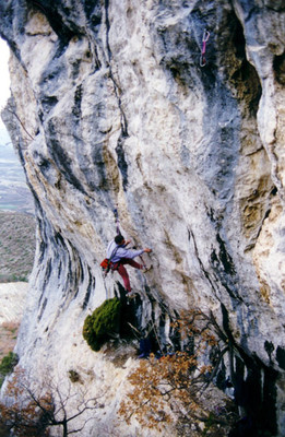 Equipement de "Larme De Taille", 7a, Bodon (Drôme). Equipement de "Larme De Taille", 7a, Bodon (Drôme).