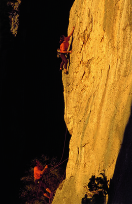 Méli & Stéph dans "L'Haut De Là", 7a+, Bellecombe-Tarendol (Drôme)