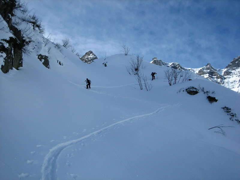Montée dans le vallon d'Emaney