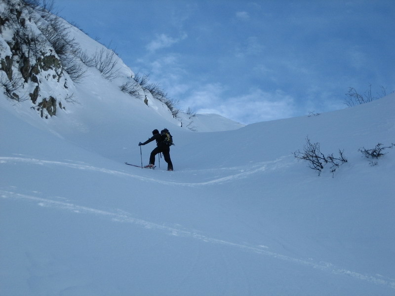 Montée dans le vallon d'Emaney
