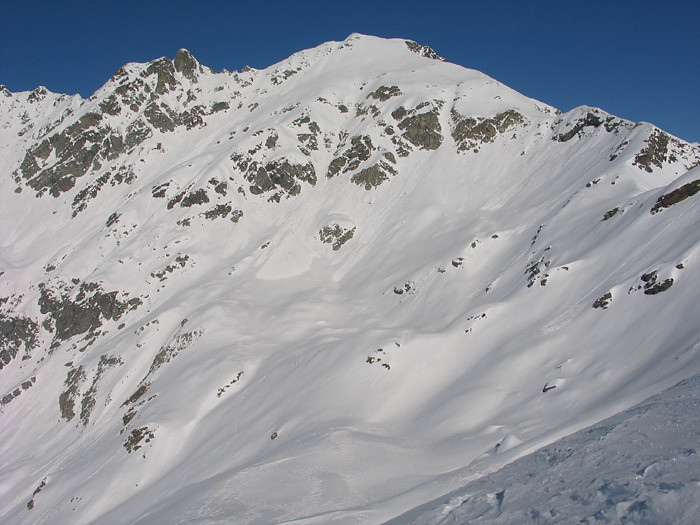 La splendida conca finale del Monte Madonnino