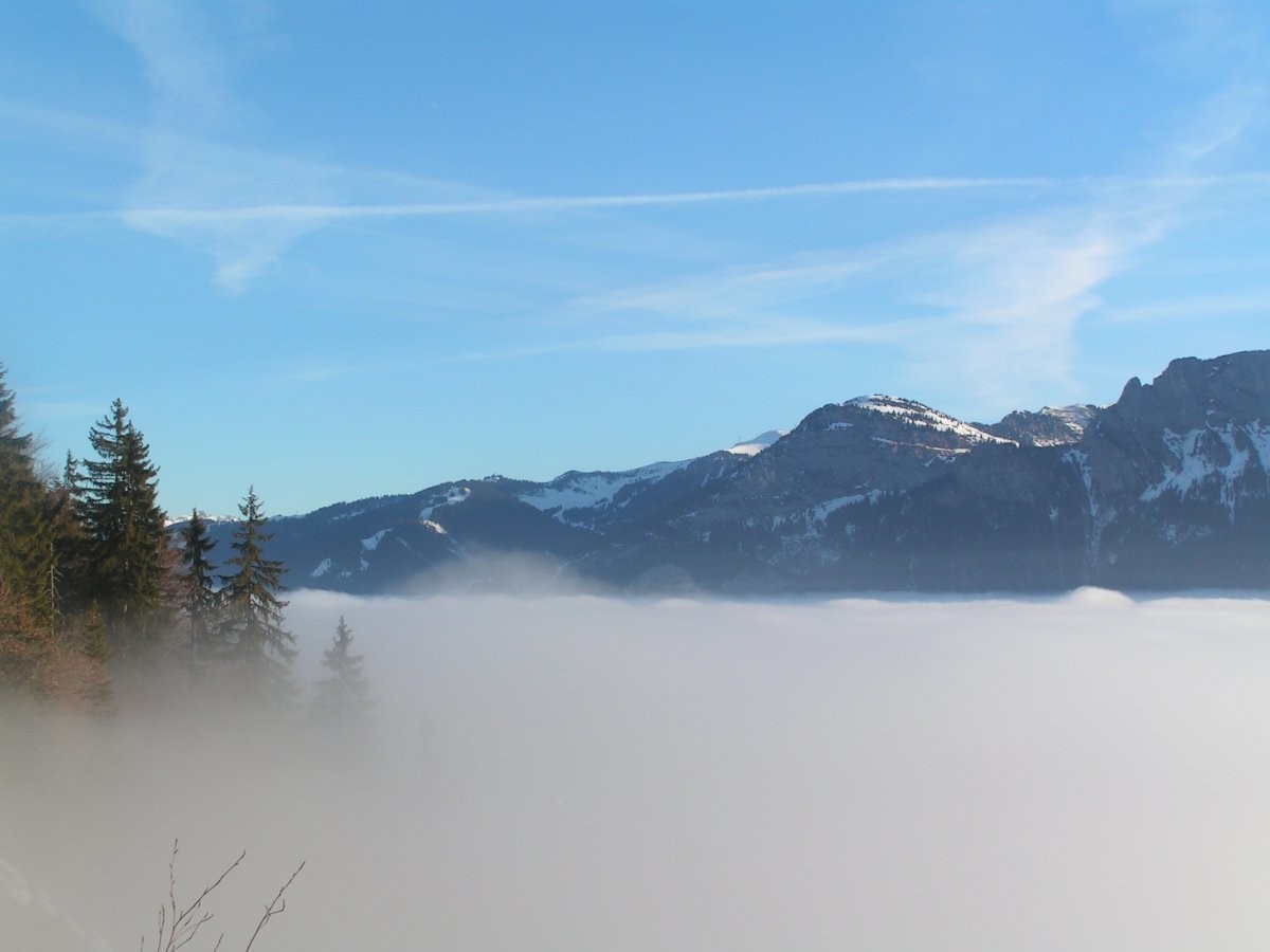 Mer de nuages depuis la Pointe d'Areu