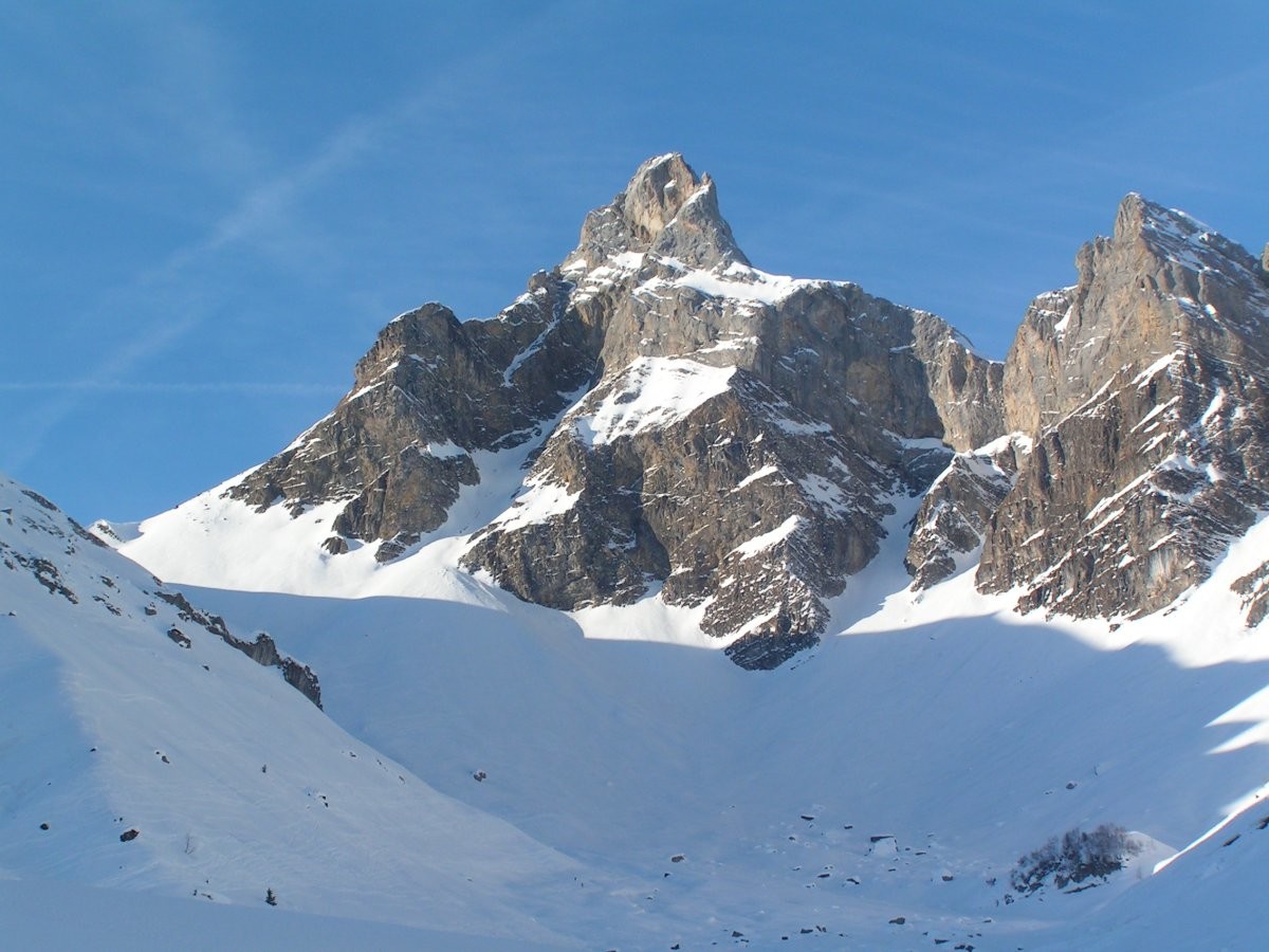 Pointe Perçée depuis la combe de Doran