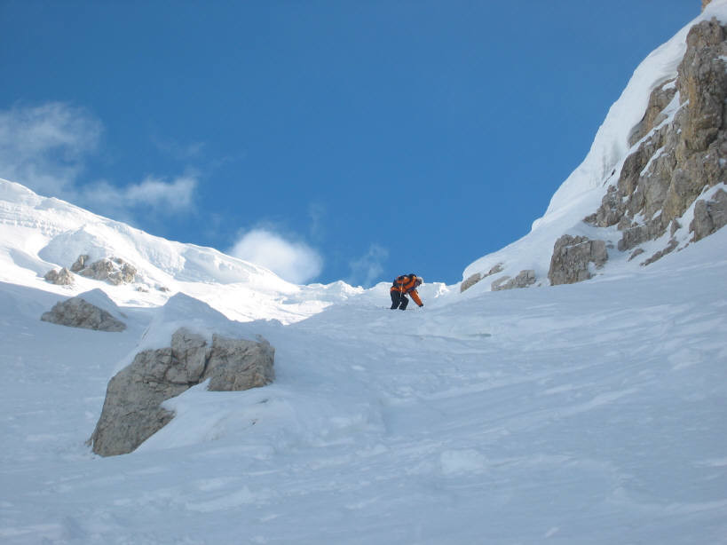 Prime curve nel canalone nord del Puez