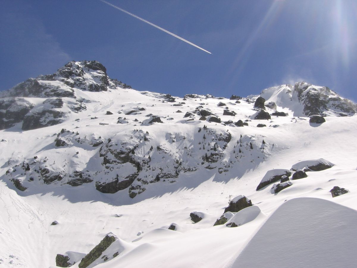 Vue d'ensemble de la face N de Jasse Bralard