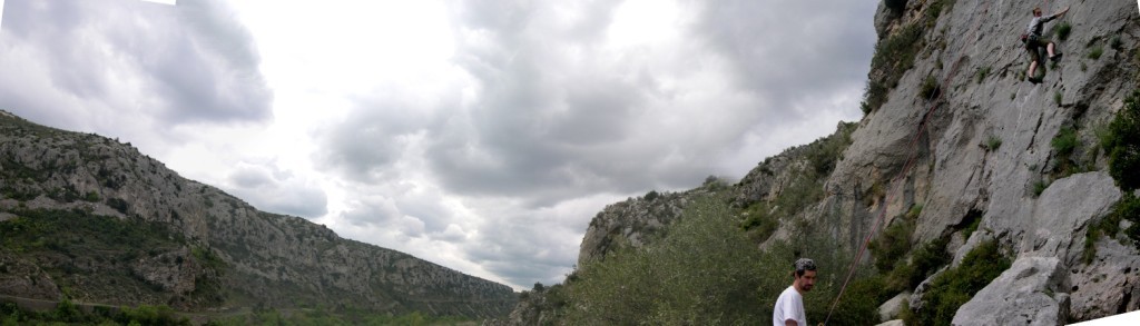 Panorame depuis l'Alzine de gauche à Tautavel Isa, dans Bimbarole Volante